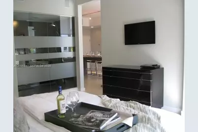 2100 Park Ave #208, Miami Beach, FL 33139 - Photo 9