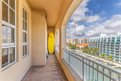3001 NE 185th St #707, Aventura, FL 33180 - Photo 3
