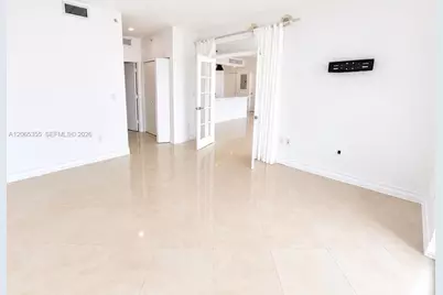 90 SW 3rd St #3106, Miami, FL 33130 - Photo 11