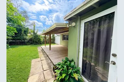 6831 Farragut St, Hollywood, FL 33024 - Photo 3