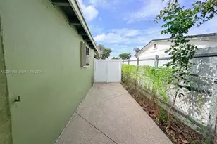 6831 Farragut St, Hollywood, FL 33024 - Photo 15