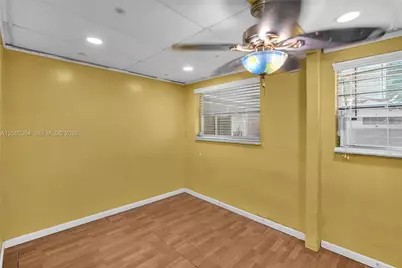 17520 NW 17th Ave, Miami Gardens, FL 33056 - Photo 23