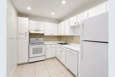 4384 NW 9th Ave #18-2A, Deerfield Beach, FL 33064 - Photo 1