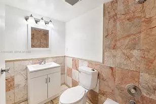 4384 NW 9th Ave, Deerfield Beach, FL 33064 - Photo 7