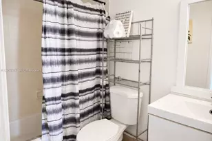 2841 NE 163rd St, North Miami Beach, FL 33160 - Photo 13
