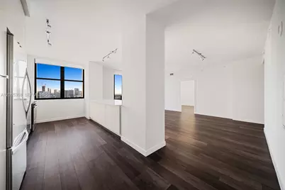 555 NE 8th St #1801, Fort Lauderdale, FL 33304 - Photo 3