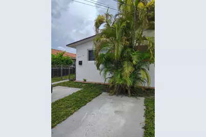 4250 NW 3rd St #4250, Miami, FL 33126 - Photo 1