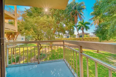 8290 Lake Dr #236, Doral, FL 33166 - Photo 19