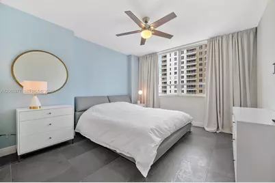 801 Brickell Key Blvd #1805, Miami, FL 33131 - Photo 13
