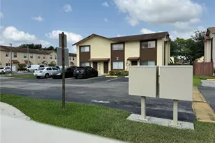 6625 Winfield Blvd, Margate, FL 33063 - Photo 27