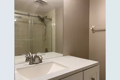 1250 Lincoln Rd #306, Miami Beach, FL 33139 - Photo 5