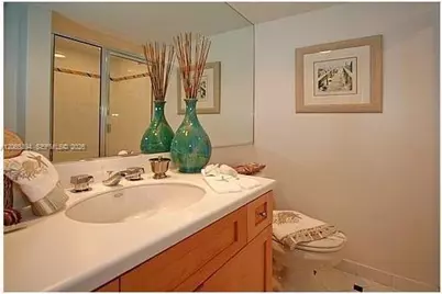 5600 Collins Ave #16G, Miami Beach, FL 33140 - Photo 21