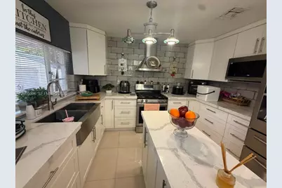 19631 NW 57th Pl, Hialeah, FL 33015 - Photo 37