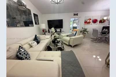 19631 NW 57th Pl, Hialeah, FL 33015 - Photo 39