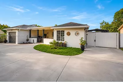 19631 NW 57th Pl, Hialeah, FL 33015 - Photo 1