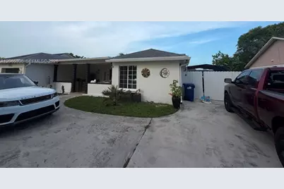 19631 NW 57th Pl, Hialeah, FL 33015 - Photo 21