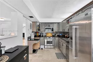 8703 Cleary Blvd, Plantation, FL 33324 - Photo 11