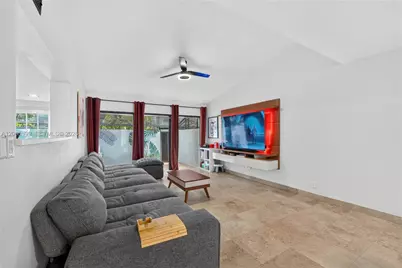 8703 Cleary Blvd, Plantation, FL 33324 - Photo 7
