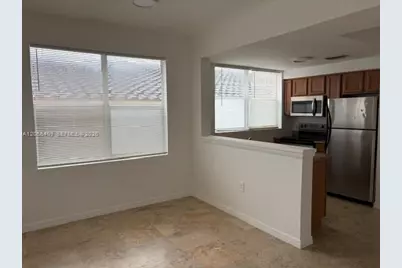 953 SW 10th St #6, Miami, FL 33130 - Photo 3