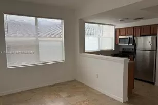 953 SW 10th St, Miami, FL 33130 - Photo 3
