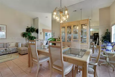 5275 Tiffany Anne Cir, West Palm Beach, FL 33417 - Photo 23