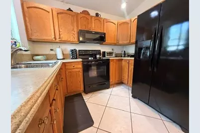 9631 W Elm Ln, Miramar, FL 33025 - Photo 5
