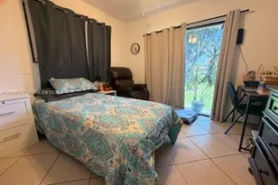 9631 W Elm Ln, Miramar, FL 33025 - Photo 7