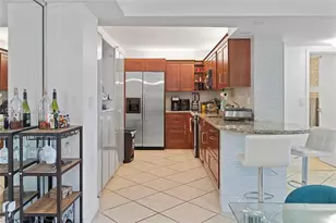 2333 Brickell Ave, Miami, FL 33129 - Photo 9