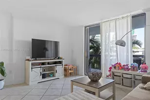 2333 Brickell Ave, Miami, FL 33129 - Photo 13