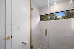 1042 NW 13th St, Fort Lauderdale, FL 33311 - Photo 29