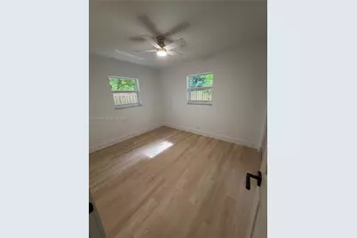 110 NE 17th Ct, Pompano Beach, FL 33060 - Photo 19