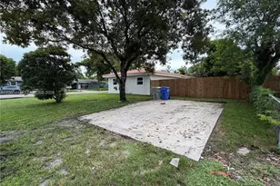 110 NE 17th Ct, Pompano Beach, FL 33060 - Photo 3