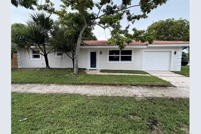 110 NE 17th Ct, Pompano Beach, FL 33060 - Photo 1