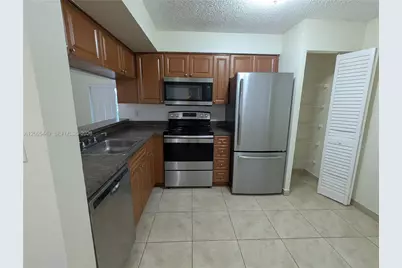 15201 Glenmoor Dr #15201, West Palm Beach, FL 33409 - Photo 3
