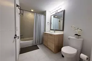 16385 Biscayne Blvd, North Miami Beach, FL 33160 - Photo 11