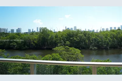 16385 Biscayne Blvd #, North Miami Beach, FL 33160 - Photo 13