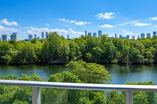 16385 Biscayne Blvd, North Miami Beach, FL 33160 - Photo 9