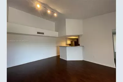 5025 Wiles Rd #303, Coconut Creek, FL 33073 - Photo 5