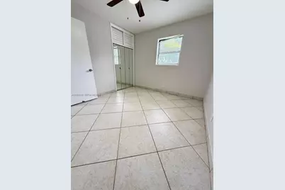 2240 N 57th Way #0, Hollywood, FL 33021 - Photo 9
