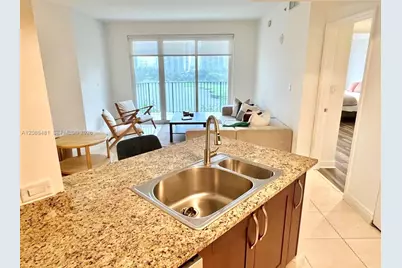 20000 E Country Club Dr #612, Aventura, FL 33180 - Photo 7