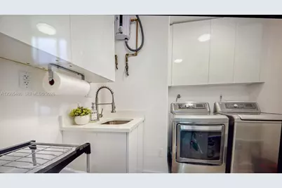 2335 NE 194th St, Miami, FL 33180 - Photo 17