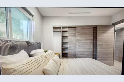 2335 NE 194th St, Miami, FL 33180 - Photo 15