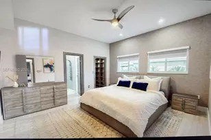 2335 NE 194th St, Miami, FL 33180 - Photo 11