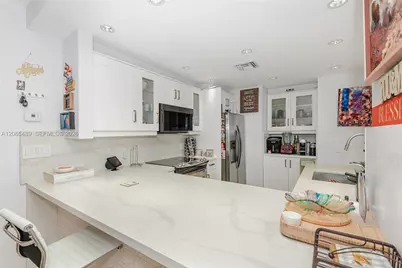 11111 Biscayne Blvd #12B, Miami, FL 33181 - Photo 5
