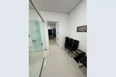 20200 W Dixie Hwy G01 Hwy, Miami, FL 33180 - Photo 17