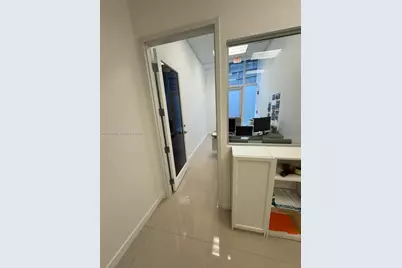 20200 W Dixie Hwy G01 Hwy, Miami, FL 33180 - Photo 15