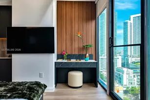 20 NE 11th St, Miami, FL 33132 - Photo 15
