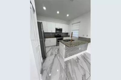 11370 SW 254th Ter #11370, Homestead, FL 33032 - Photo 3