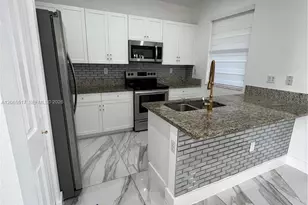 11370 SW 254th Terrace, Homestead, FL 33032 - Photo 3