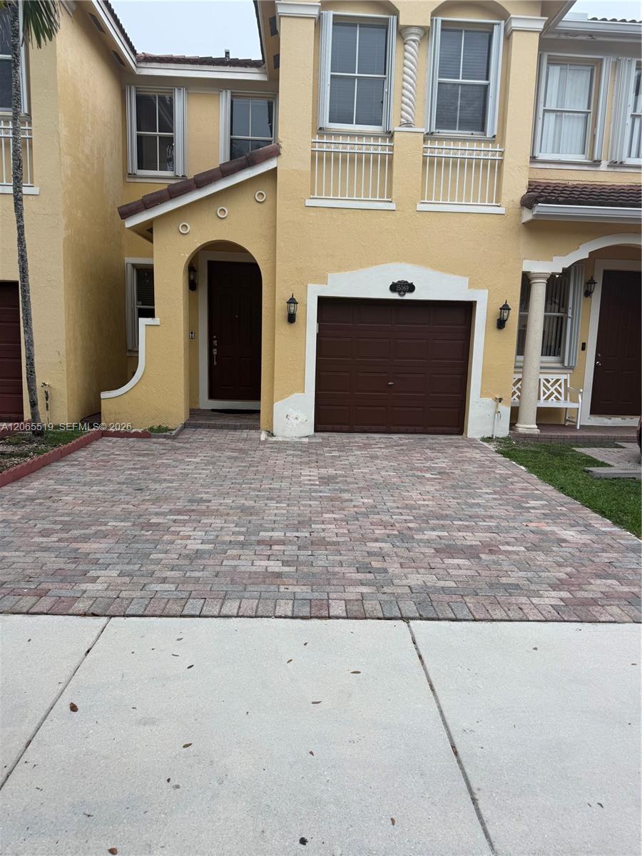 15069 SW 9th Way #0 - 15069 SW 9th Way #0, Miami, FL 33194 Luxury Property | Jose Angel Pina